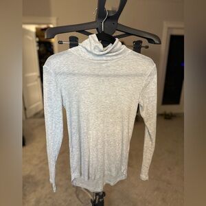 H&M Light Gray Ribbed Turtleneck